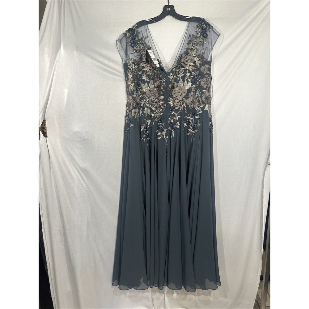 NWT$955 Alexander by Daymor Couture [ 20 ] Floral embroidered Chiffon Gown S1986 - Picture 11 of 13